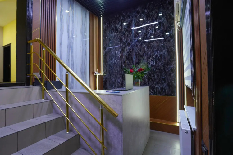 Luxe Hotel