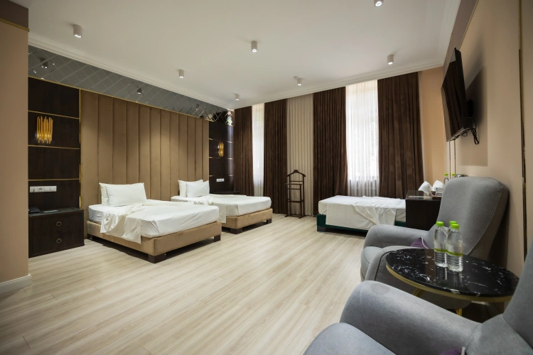 Triple Suite