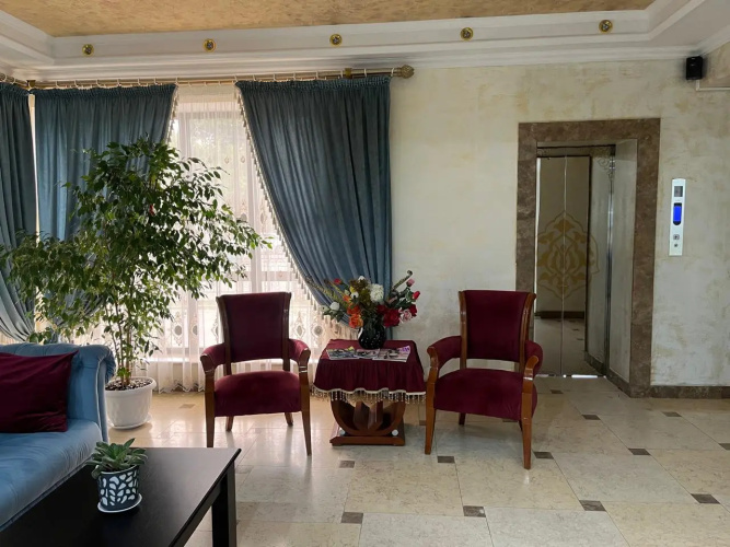 Hotel Luxurious