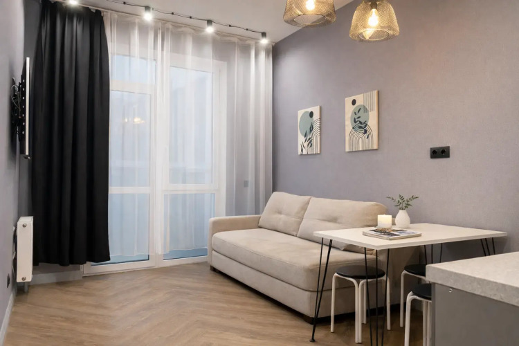 Фотография номера квартиры Апартаменты ЖК ＳＡＬＵＴ 101 | Вид на мост Влюбленных