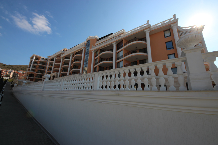 Admiral-Menada Apart-hotel