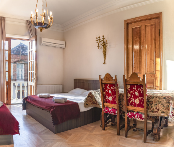 Vedzisi Graden Hotel
