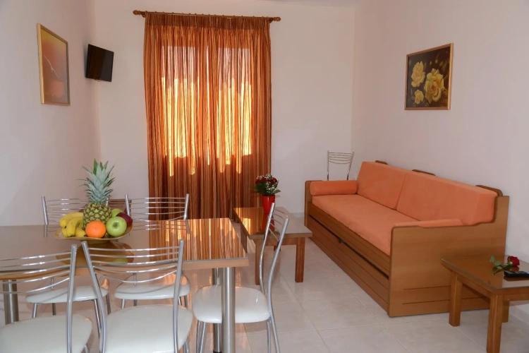 1 Bedroom Quadruple Apartment with balcony and with view
