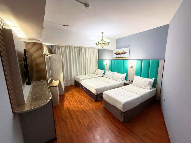 Family Suite with Kitchen with city view