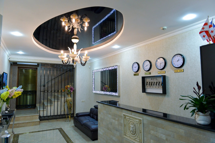 Lion Hotel
