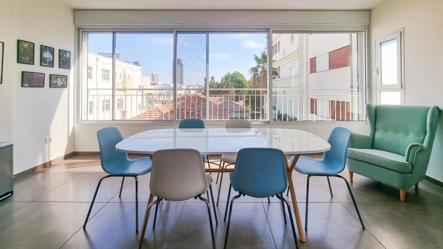 Geula Tulipe Apartments