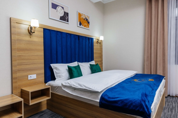 Deluxe Double room with city view