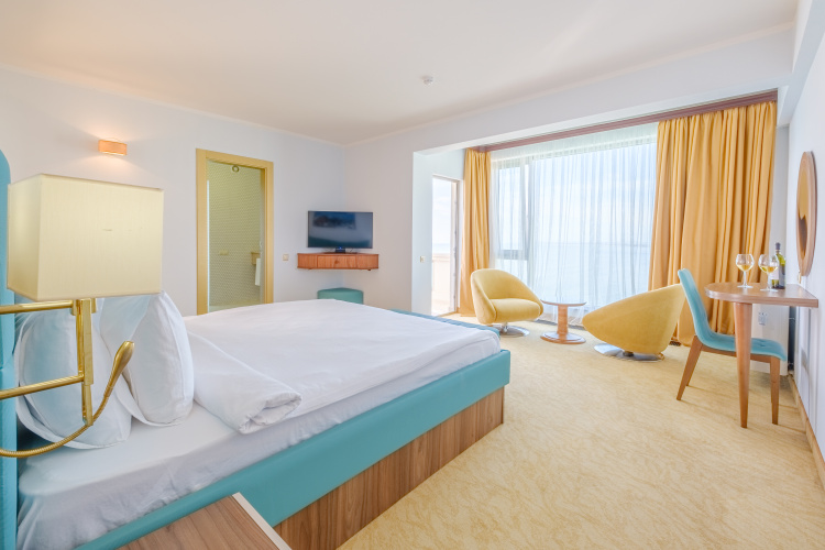 Victoria Standard Double room with balcony and with sea view