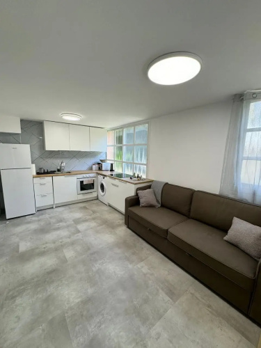 V Nagarii Flat
