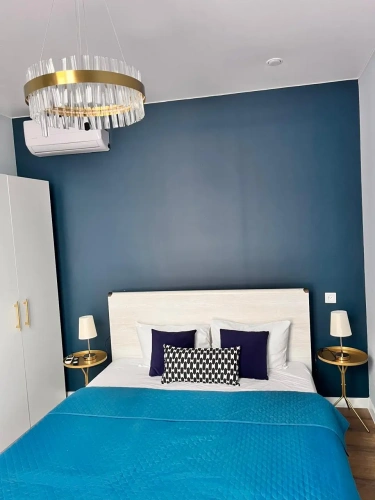 2 Bedrooms Suite with courtyard view