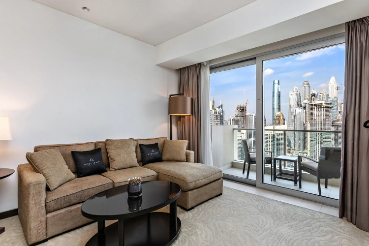 Marriott 1BR with Dubai Marina View Apartments