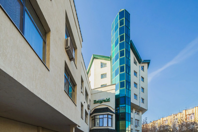 Отель Эмеральд