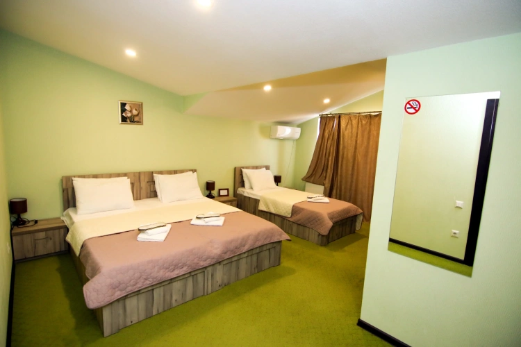Deluxe Triple room with balcony and with view