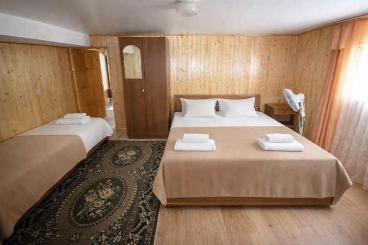 Economy room