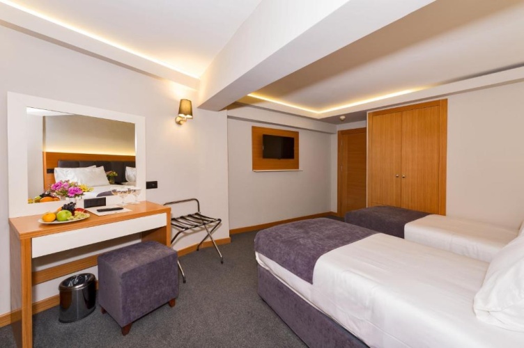 Standard Double room with view