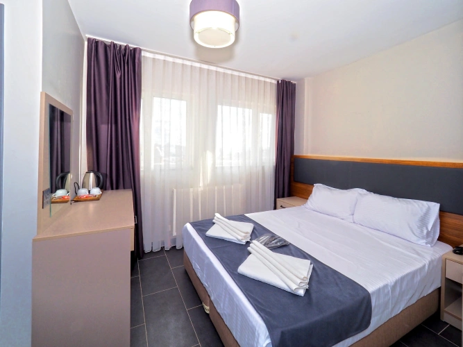 Standard Double room with city view