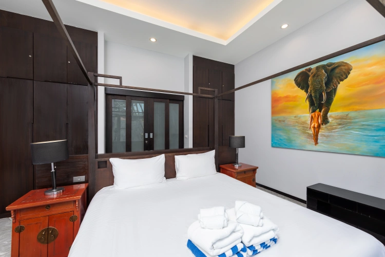 2 Bedrooms Villa