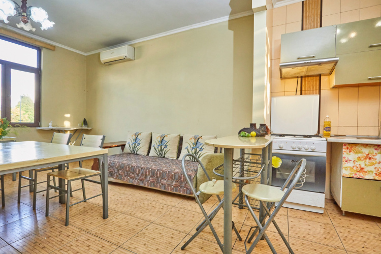 Akhimsa Hotel