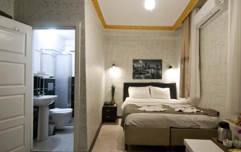 Economy Triple room