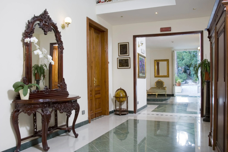 Hieracon Hotel