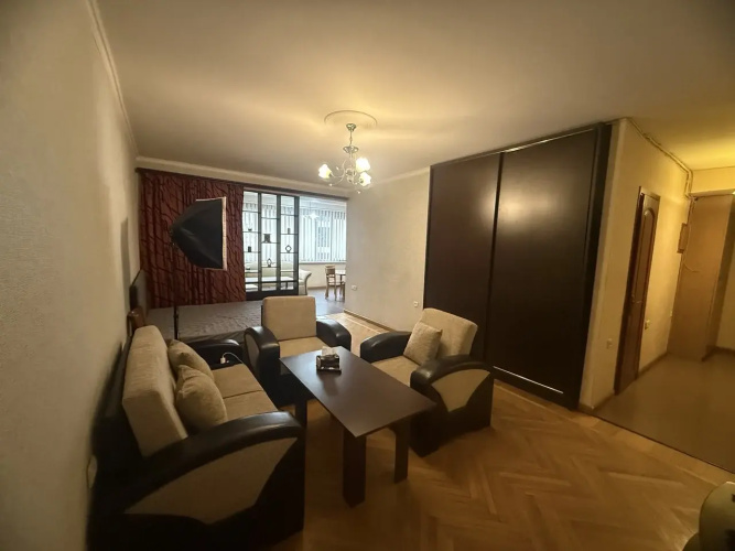 Peaceful 1 Flat