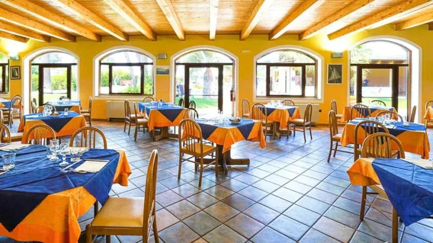 Hotel Oasi Del Cilento