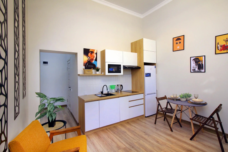 Leon Metro Arbat Apartments