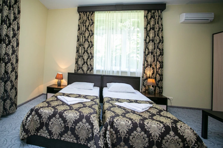 Economy Double room with view