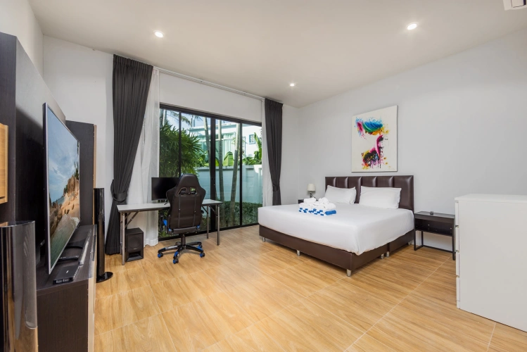 4 Bedrooms Deluxe Villa with balcony