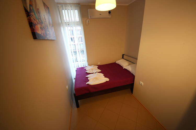 1 Bedroom Apartment with balcony