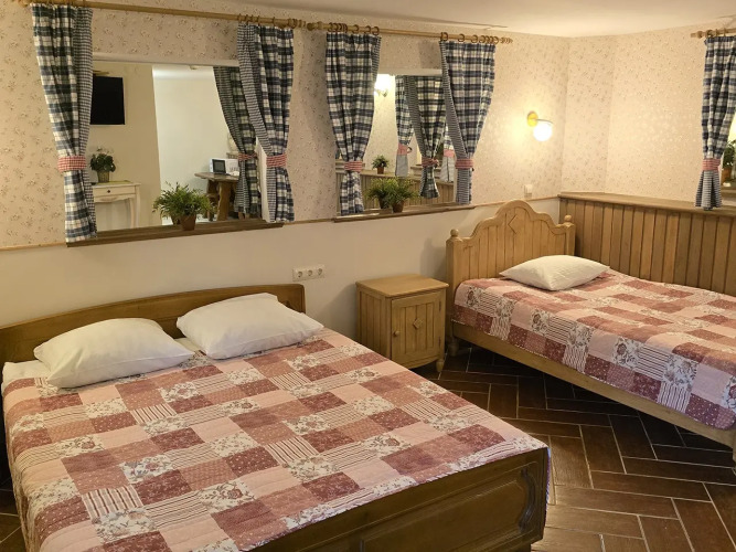 Фотография номера гостиницы Колесо