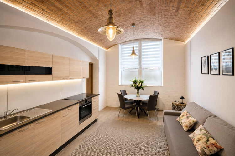 3 Bedrooms Family Apartment with courtyard view