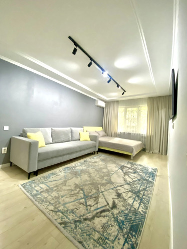 Фотография номера квартиры Квартира 3-комнатная на Панфилова