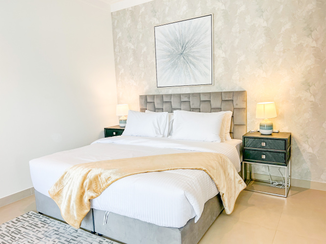 1 Bedroom Luxury Apartment with balcony