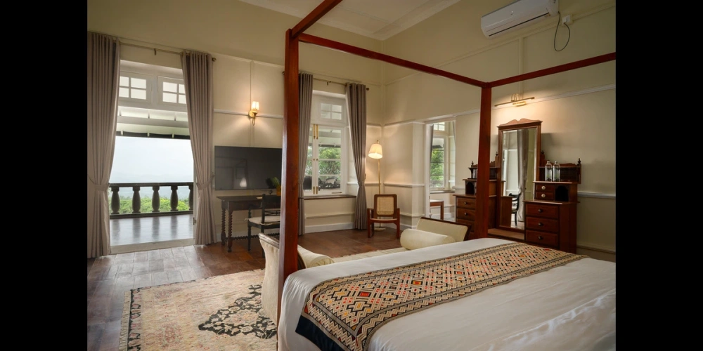 Family Suite with balcony and with garden view