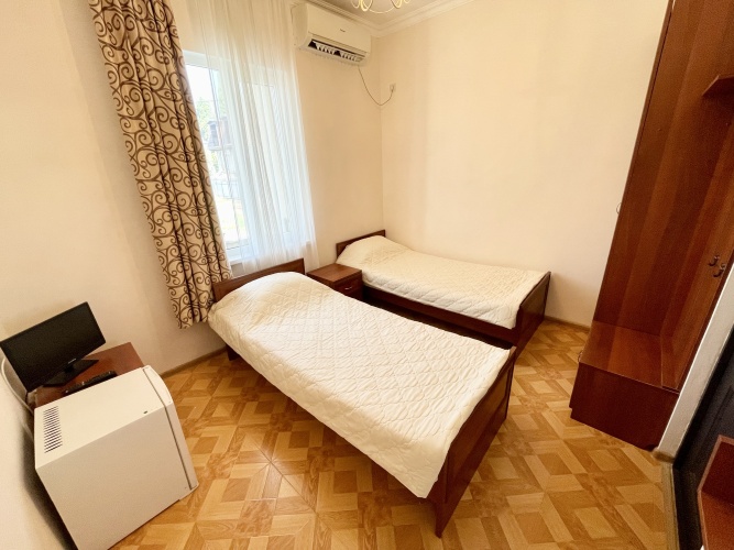 Economy Double room with view