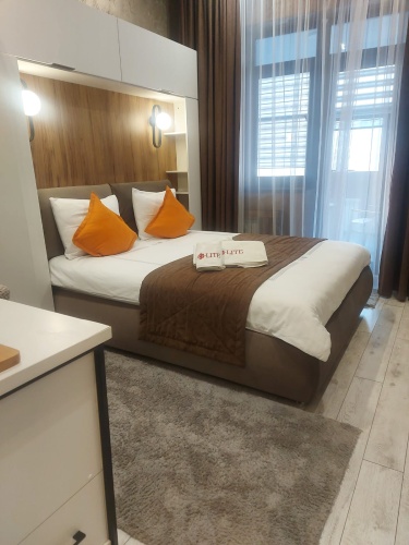 Double Junior Suite with balcony and with city view