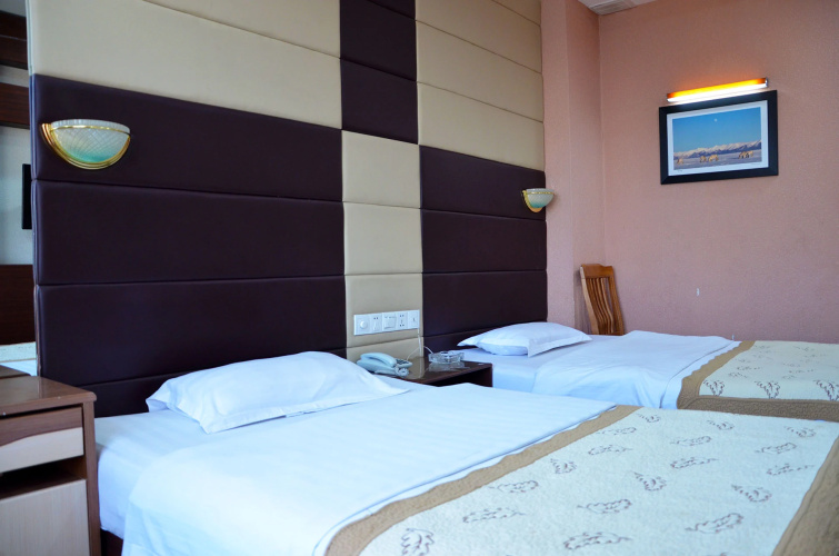 50100 Hotel & Restaurant