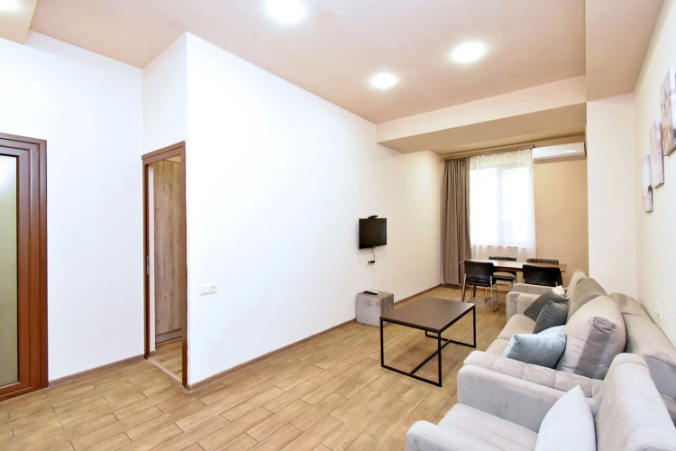 Amiryana 4/4 Kv 45/1 Apartments