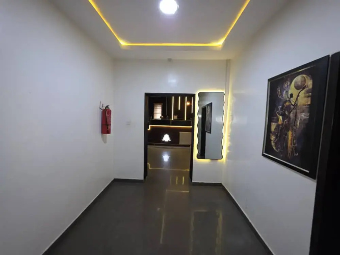 Shugaland Hotel
