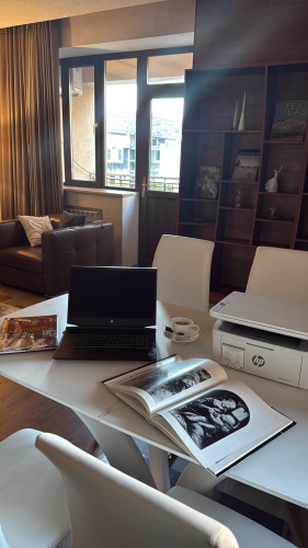 Central Luxe with Jacuzzi Apartments
