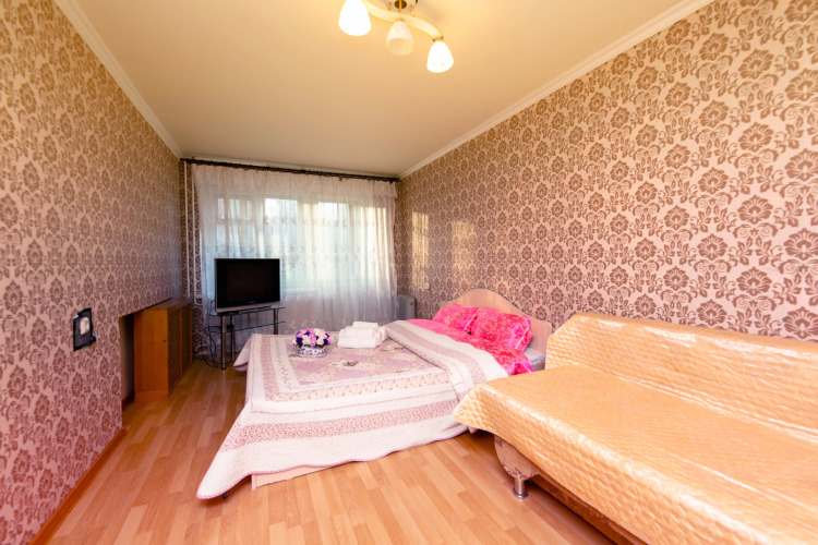 Фотография номера квартиры Квартира 2 комнатная квартира улица Республики 92