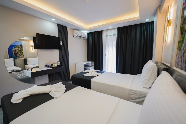 Standard Double room with city view
