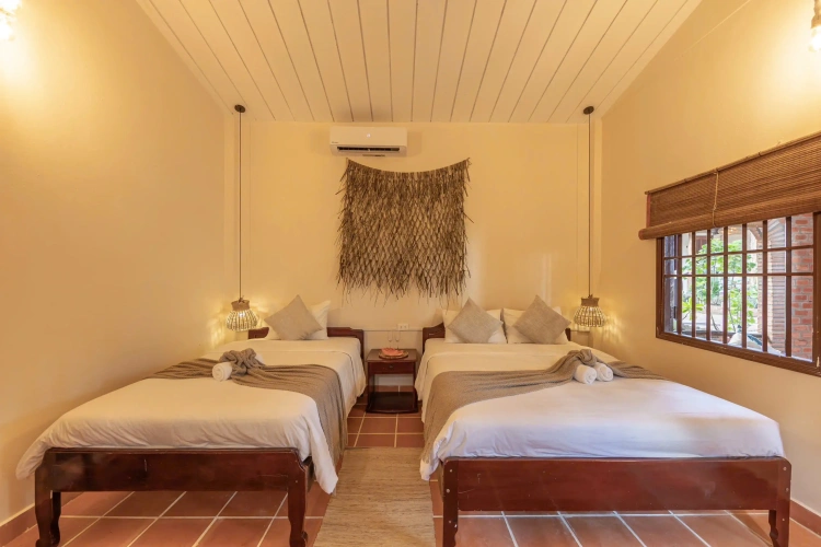 1 Bedroom Bungalow with balcony and with garden view