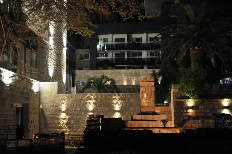 Avala Villas Resort
