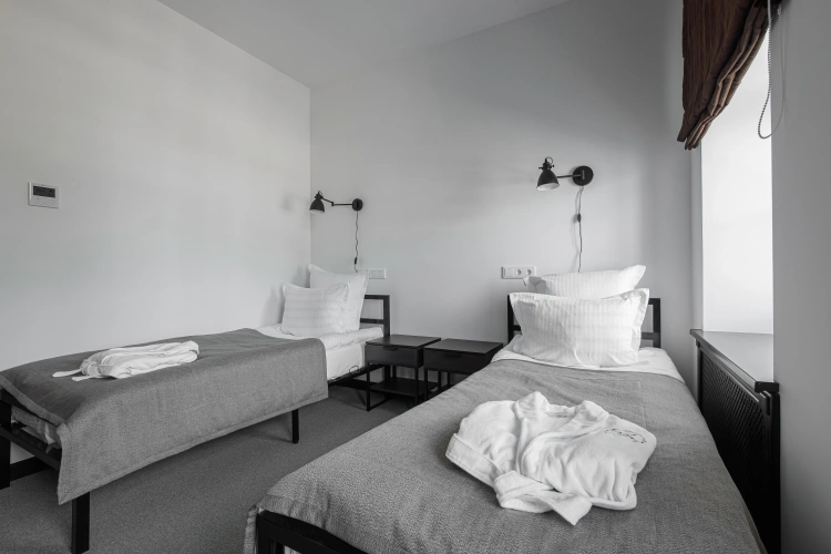Standard Double room with city view