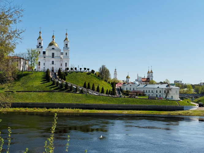Фотография номера квартиры Квартира в центре города с видом на Свято-Успенский собор