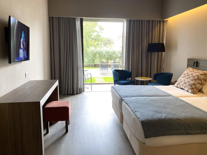 Superior Double room with balcony and with sea view