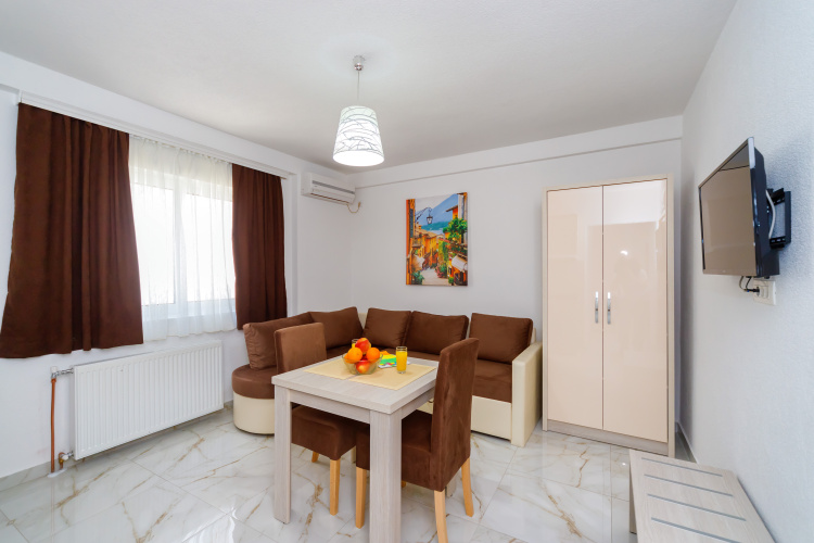 Apartment with balcony and with view