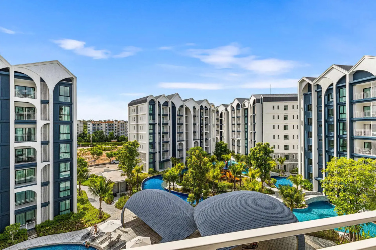 Title Halo1 2 Bedrooms Moon 105 Apartments - Phuket